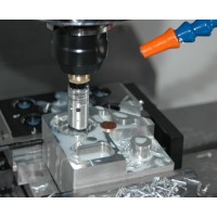 imm cleaning旋轉噴嘴 SRN22 非常適合 3D 表面、底切和鉆孔