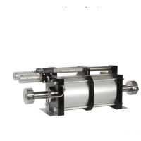Maximator 氣動(dòng)高壓泵，壓力高達(dá) 7.000 bar，可用于工程和工業(yè)領(lǐng)域